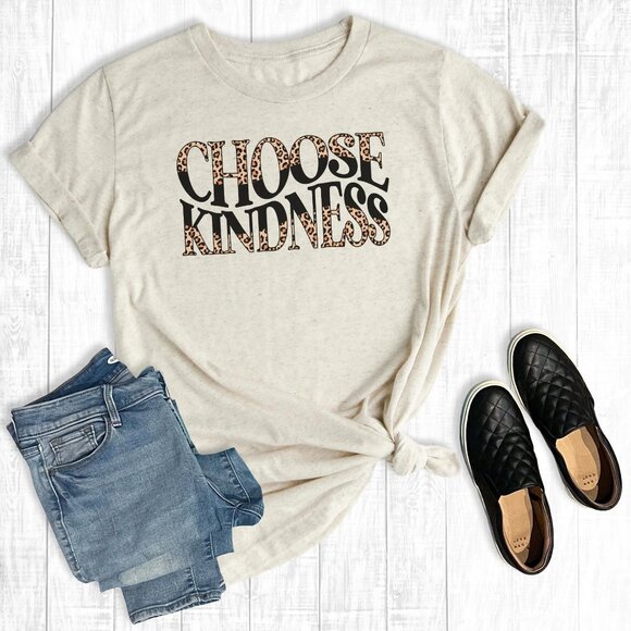 Choose Kindness - Graphic Tee - Picture 3 of 3